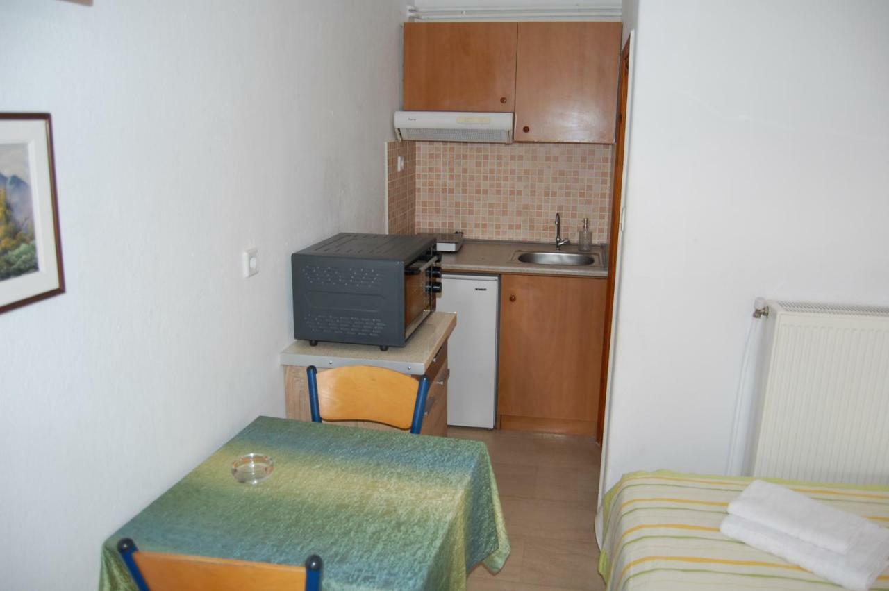 Guesthouse Zografia Vrasna Exteriör bild