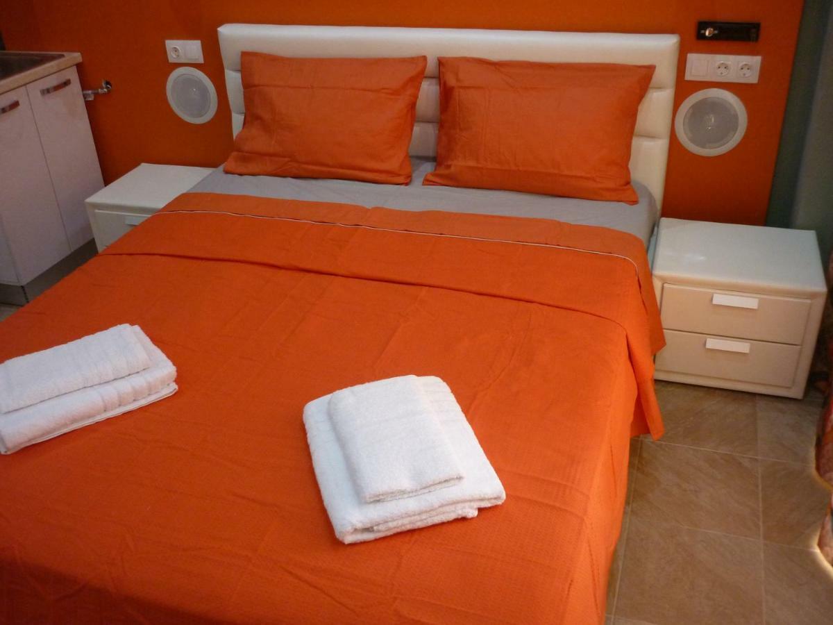 Guesthouse Zografia Vrasna Exteriör bild