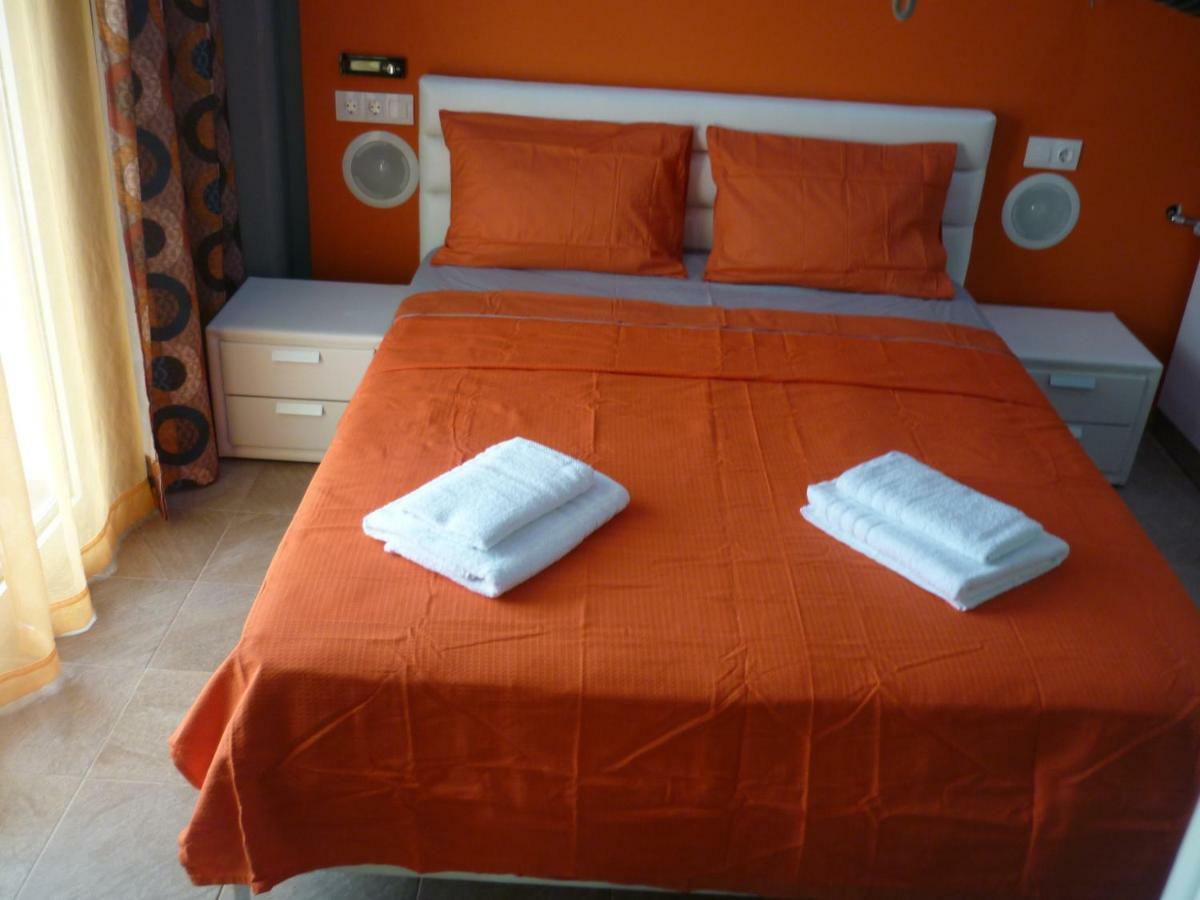 Guesthouse Zografia Vrasna Exteriör bild
